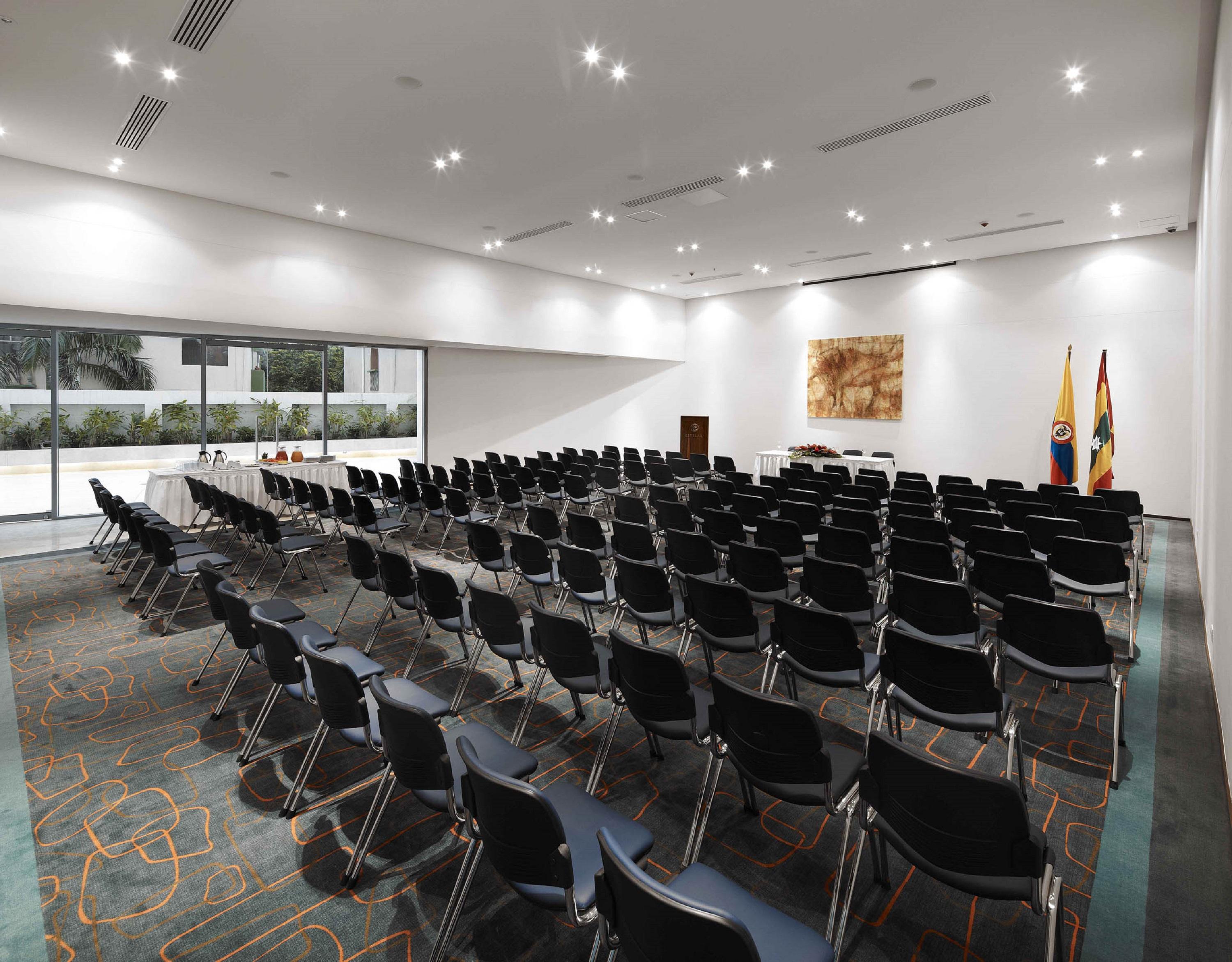 Estelar Apartamentos Barranquilla Бизнес снимка